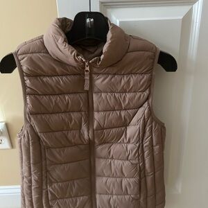 Women's Tan Puffer Vest